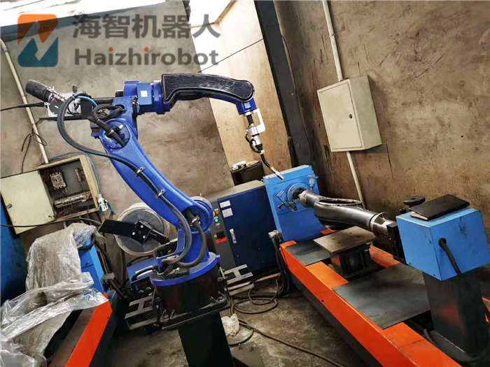 機(jī)器人焊接和其它工業(yè)機(jī)器人有什么區(qū)別！(圖1)